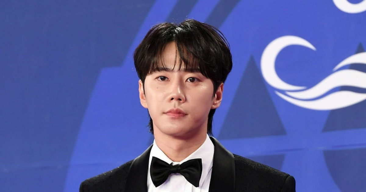 '수상 착각' 이준영, 청룡 해프닝에 입 열었다…"너무 민망해서 집에 가고 싶었던 기억" ('미우새')