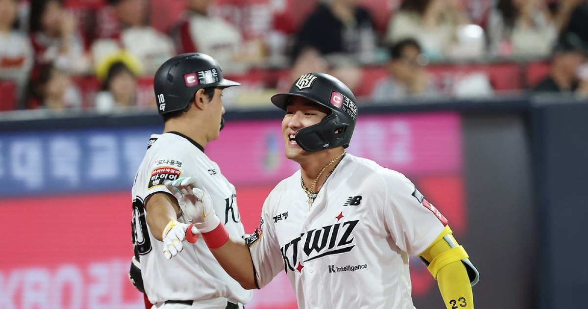 '최강' 폰세 무너뜨린 KT, 한화에 4-2 승…4연패 끊고 5위 수성
