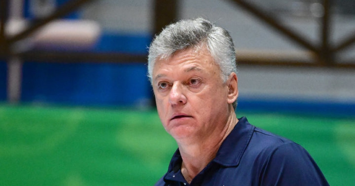 '컵대회 우승' 대한항공 헤난 감독 "강팀의 모습 보여줘"