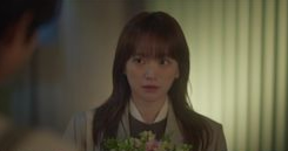 송중기, 난치병 진단에도 천우희 고백에 웃었다(‘마이유스’)