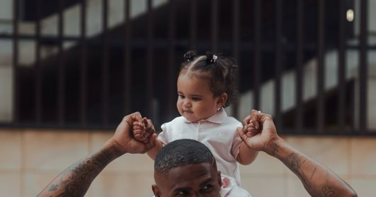 "체포영장 재발부" 월클 윙어, 말년에 이게 무슨...'이혼 후 양육비 미지급'으로 출국 금지→시드니와 강제 계약해지