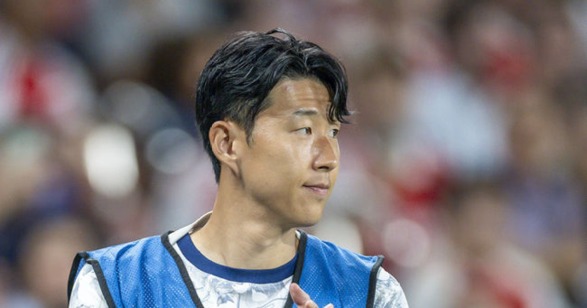 "SON 부진? 무능한 포스테코글루 탓" 토트넘 팬들, 이제야 깨달았다..."손흥민 남겨야 했어" 뒤늦은 후회 중