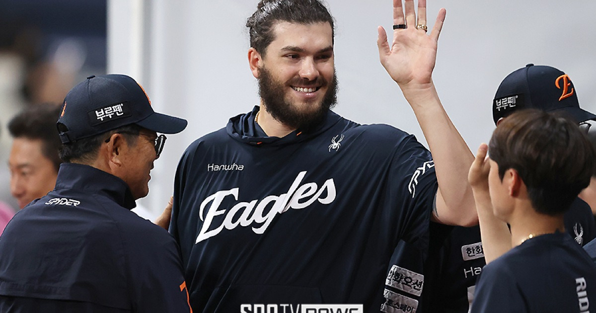 KBO의 가을이 한화 듀오를 보며 떨고 있다… 역사적 원투펀치, KS 직행 못해도 믿는 구석?