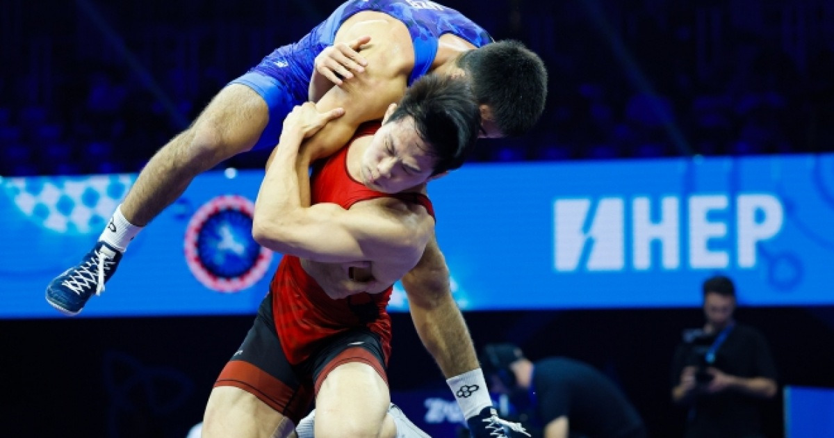 한국 레슬링 부활 신호탄, 7년 만에 세계선수권 입상…간판 정한재 63㎏급 은메달