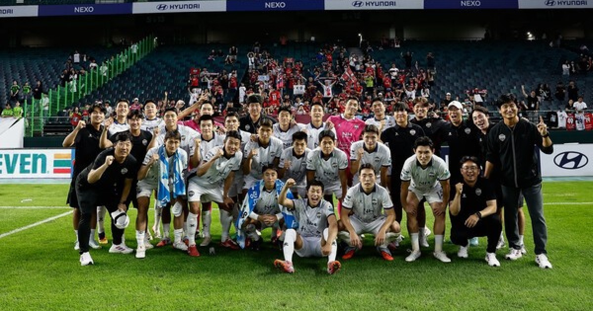 '김승섭 200G 자축포→박상혁 첫 두 자릿수 득점'…전북전 승리 의미 더한 김천