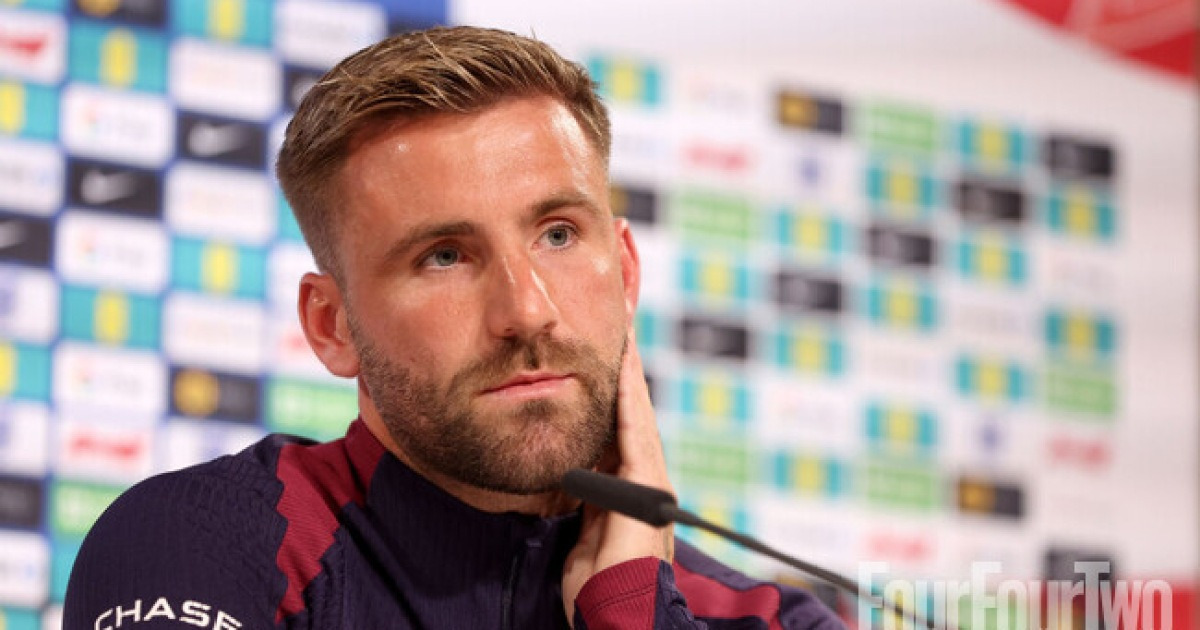 "팀에 무임승차하는 선수"... 로이 킨의 직격탄에 루크 쇼, 씁쓸한 인정 "슬프지만 맞는 말이야"