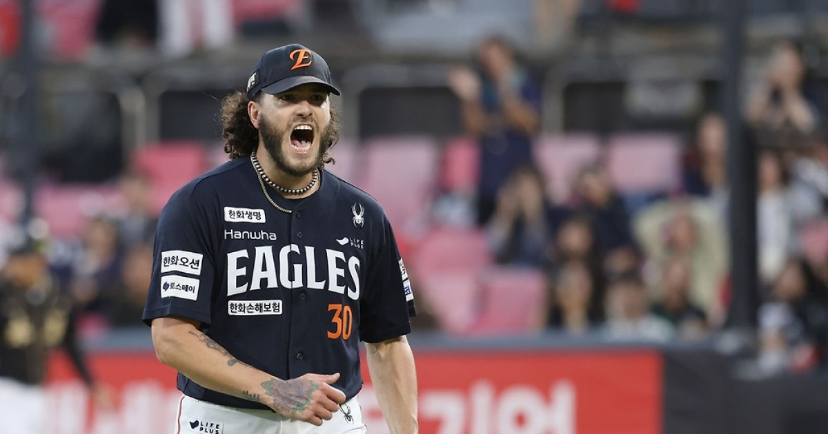 ‘24일 전국 비 예보’ 우천 순연을 기대하는 한화, LG전 1·2차전 선발은 폰세-문동주?