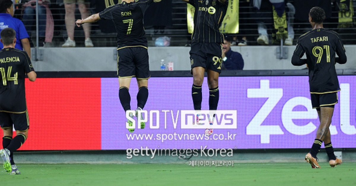 리오넬 메시 큰일났다, 손흥민이 제대로 발목 잡는다...득점왕 노리는 부앙가, SON 도움 받고 메시 위 넘본다