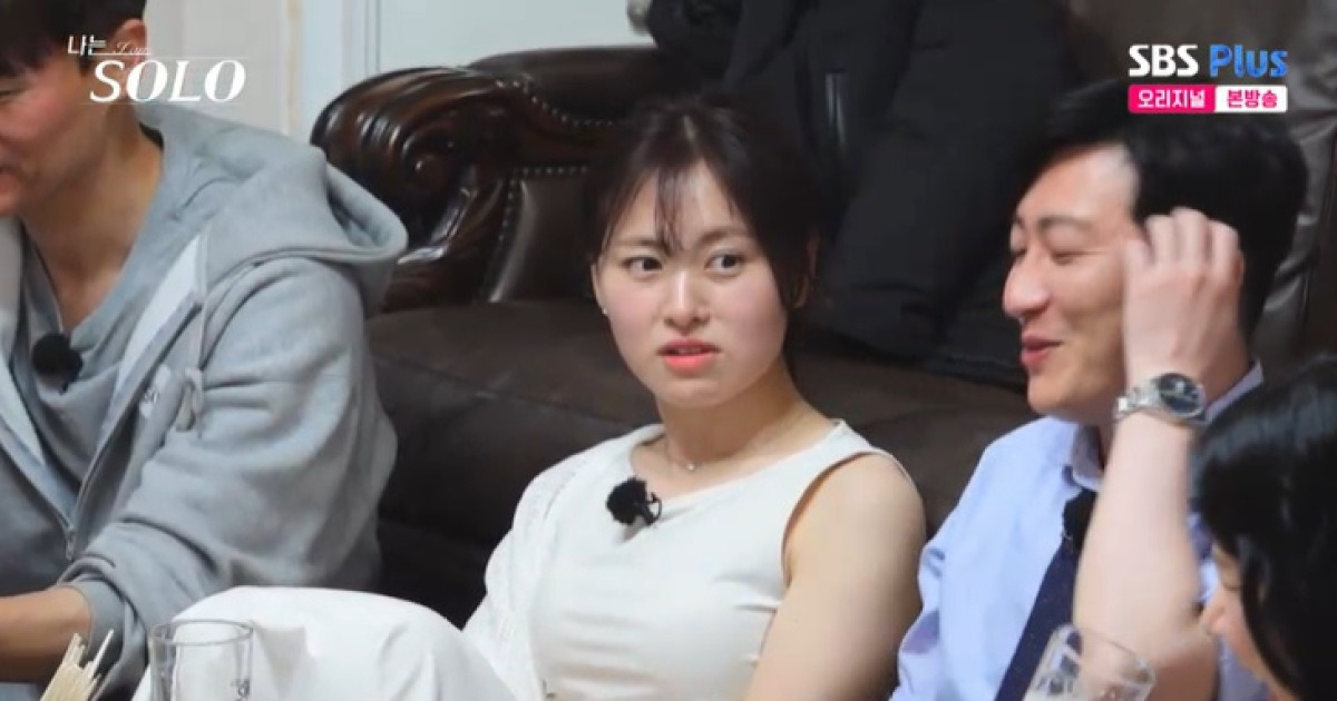 28기 현숙, 상철에 폭풍 스킨십…순자 끼어들자 '정색'