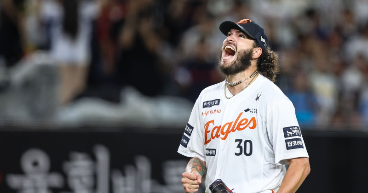 폰세 4관왕, 송성문 2관왕 도전...예측불가 타이틀 경쟁