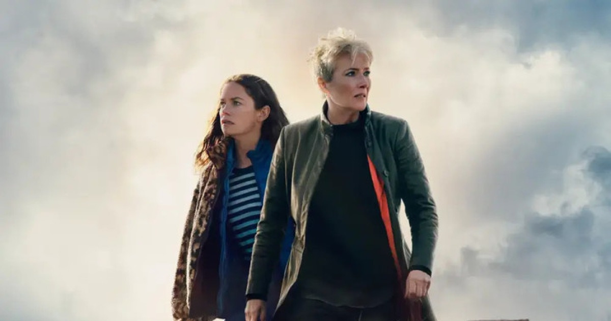 '슬로 호시스' 제작진의 귀환...엠마 톰슨 주연 '다운 세미터리 로드'