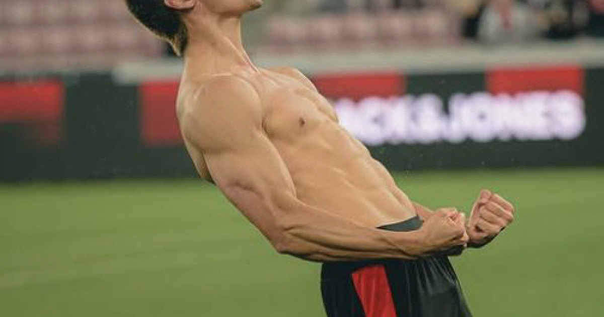 '미친 근육' 인간 승리 조규성, 대한민국 월드컵 스타 완벽 컴백...환상 바이시클킥 4G 3골 대폭발→국대 승선 가능성 UP