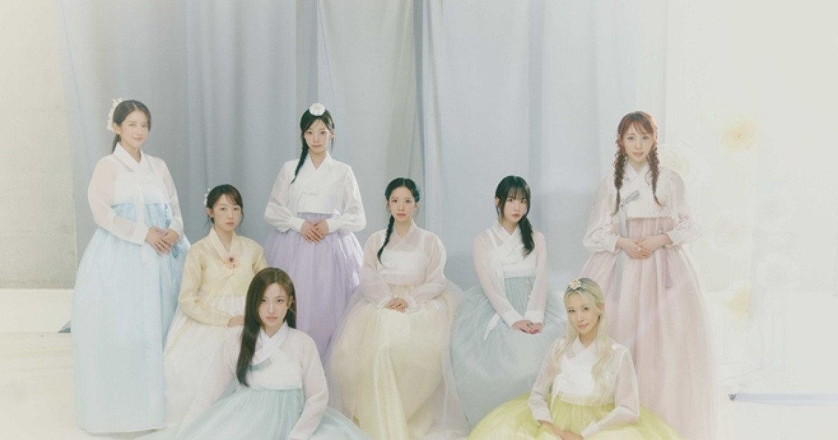 우주소녀, 추석 연휴 여는 화사한 한복 비주얼...'만능 엔터테이너' 활약