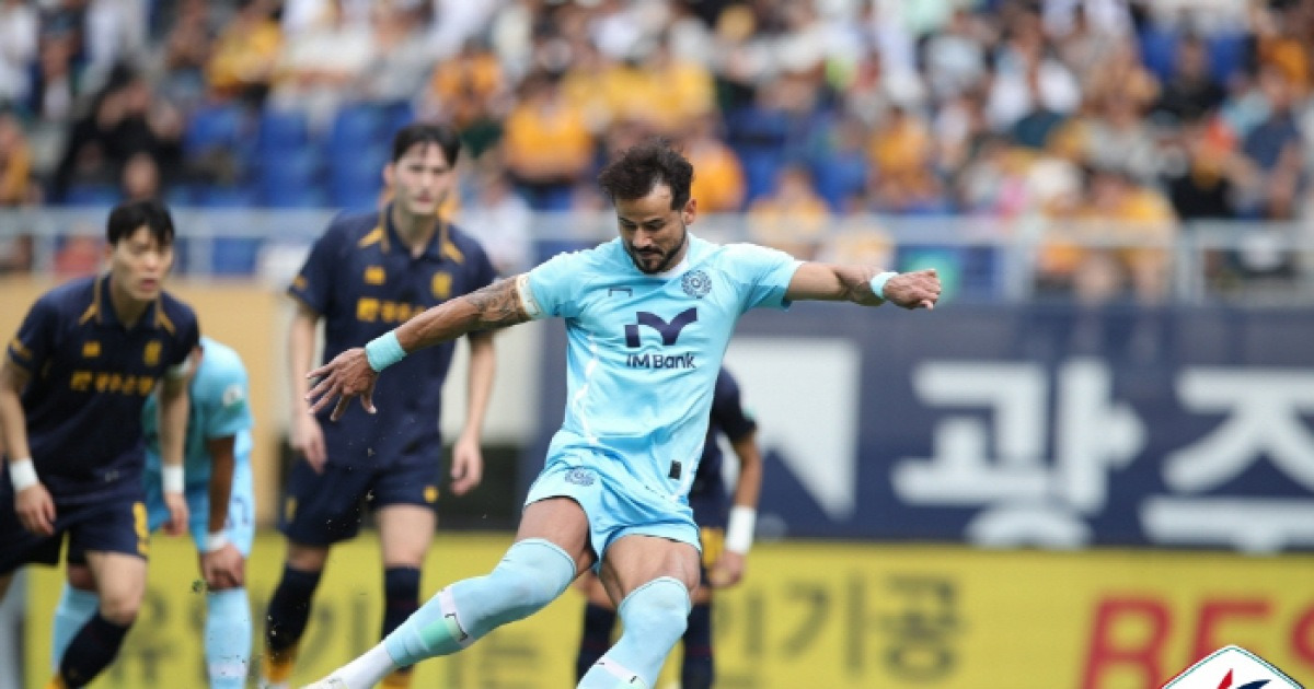 시즌 1호 '10-10' 대구FC의 심장 세징야 "나태해지면 K리그1에서 좋은 모습 보일 수 없다"