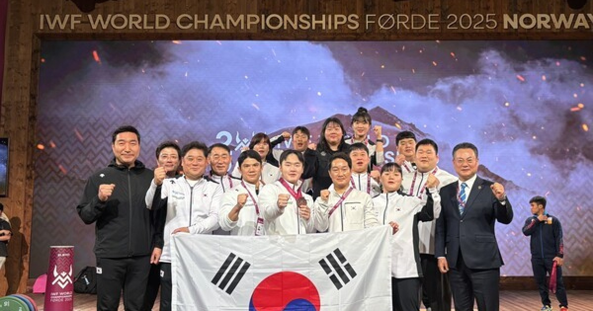 손현호, 198kg 머리 위로 번쩍…IWF 세계 선수권 용상 동메달