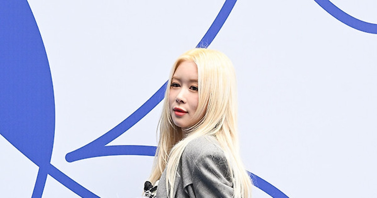 '스타쉽 식구' 우주소녀 다영X기현...'넘버원 록스타'들의 환상적 만남 포착