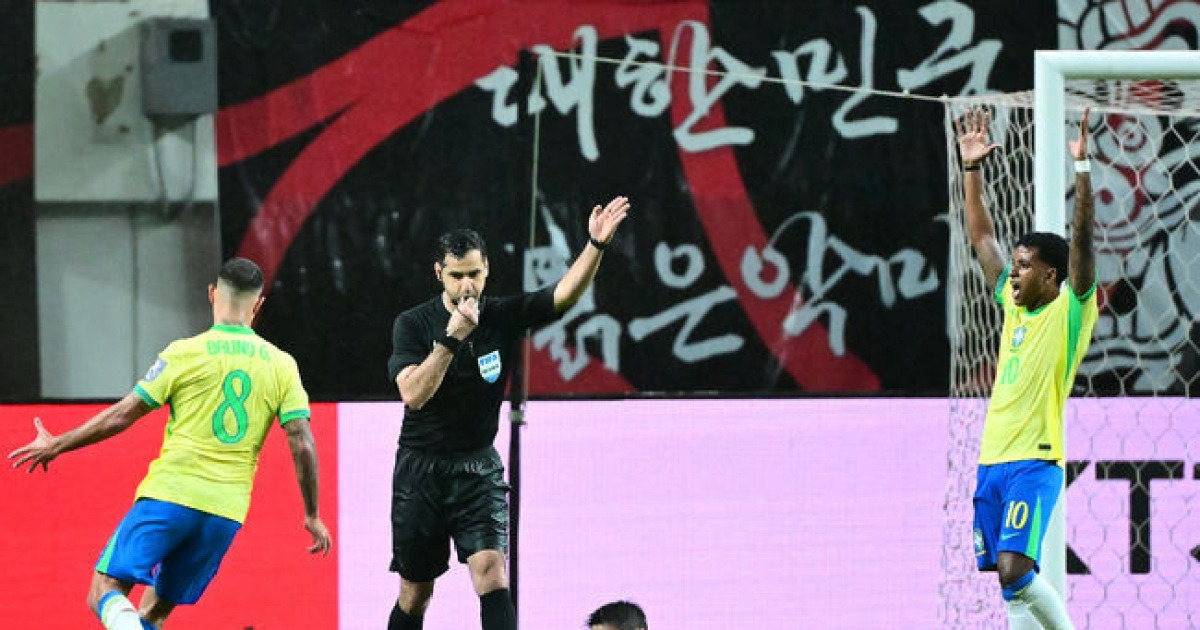 혀를 내두른 백승호, "브라질 중원 볼 뺏기는 상황서도 너무 쉽게 빠져나가"