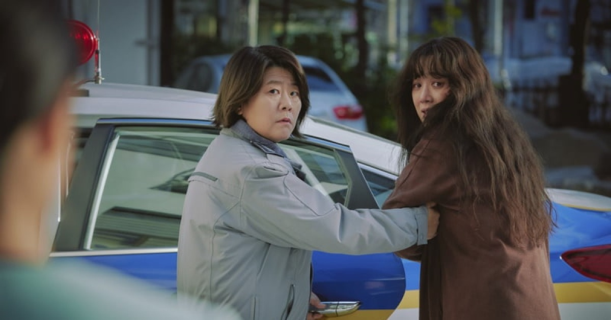 정려원·이정은 연기 차력쇼…세계가 먼저 주목한 '하얀 차를 탄 여자'