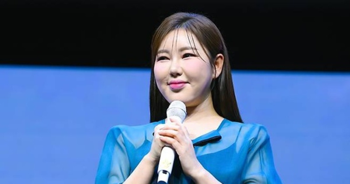 '유부녀→건물주설' 송가인, 끝없는 가짜뉴스에 직접 등판…