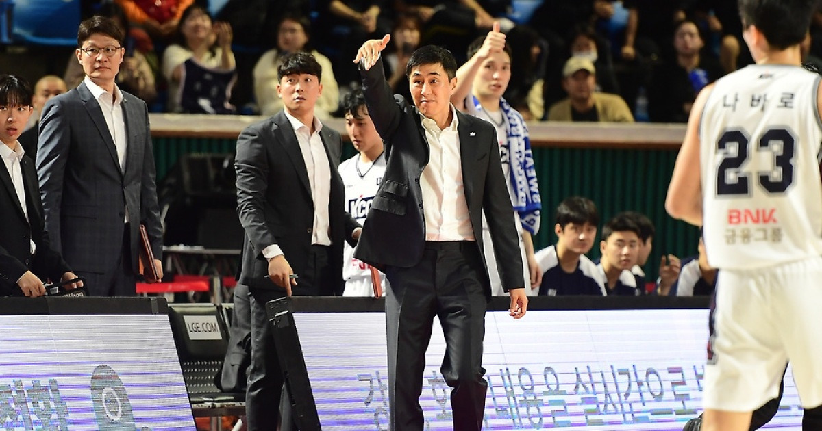 '공동 선두' KCC 이상민 "장재석·롱, 수비·리바운드 제 역할"