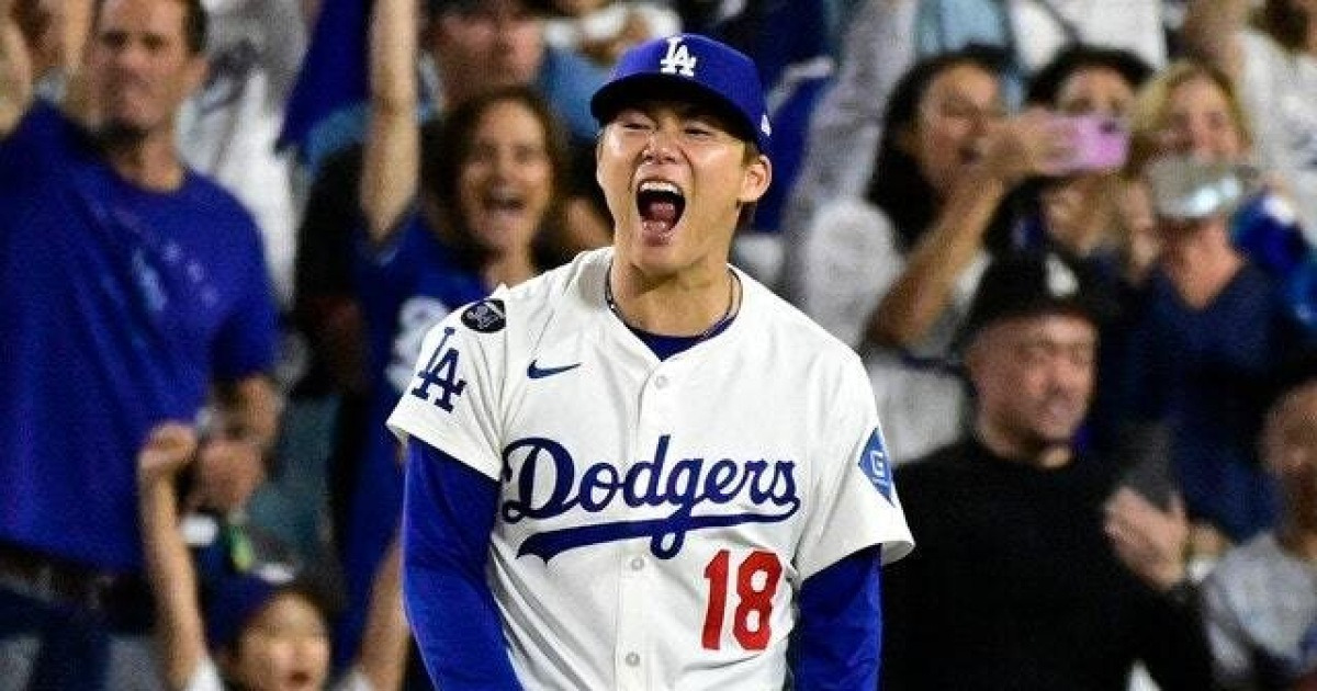 야마모토, 일본인 투수 첫 MLB 포스트시즌 완투승…밀워키에 2연승
