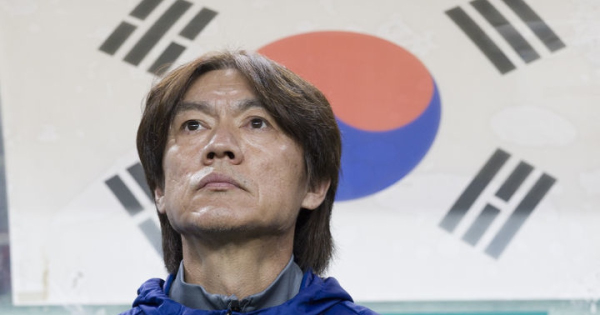 브라질에 '울고' 파라과이에 '웃고'…홍명호보 10월 A매치 명암