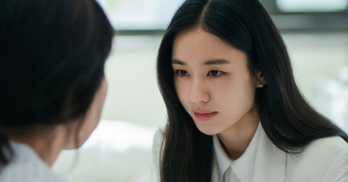 안은진, 러블리 햇살여주가 딱 “본캐 매력 쏙 빼닮아”(키스는 괜히 해서!)