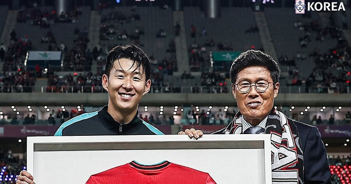 차범근이 손흥민에게, 손흥민이 팬들에게...A매치 138경기 대기록 후 감사 인사 "평생 기억에 남을 순간"