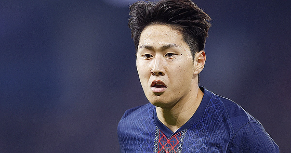 이강인, 손흥민-김민재 이어 AFC 올해의 국제선수상 수상