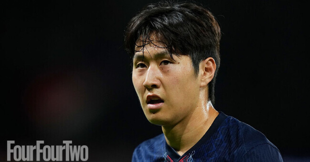 '이강인 선발 출전' 부상 병동 PSG 어쩌나...스트라스부르에 1-2 역전 허용 (전반 종료)