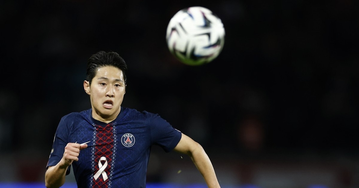 이강인 골대 강타+동점골 기여…PSG, 스트라스부르와 3-3 무승부