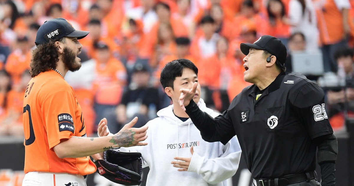 1선발이 "규정 몰랐다" 말이 되나 → 기본 룰도 공유가 안 됐다니.. '신경전' 구자욱의 이유 있는 항의