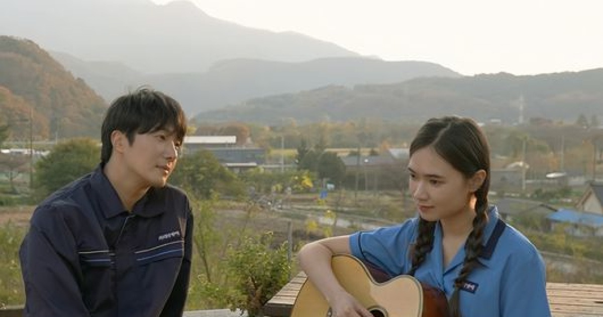 정일우, 베트남 국민사위 됐다...'엄마를 버리러 갑니다' 200만 흥행