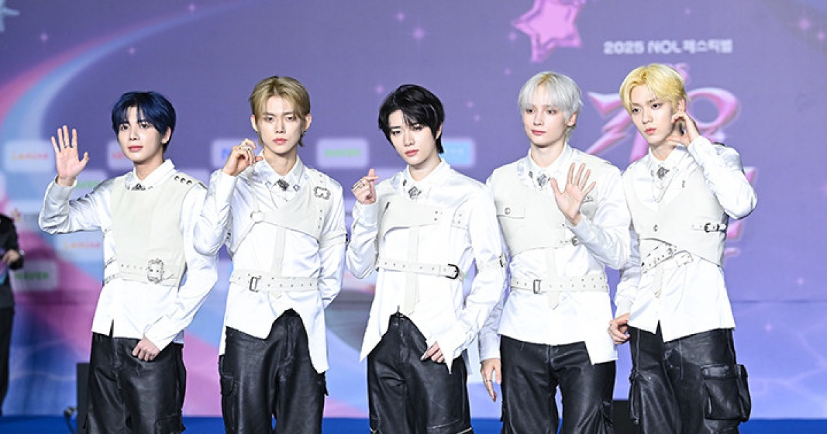 TXT, 日 컴백 첫날부터 1위→5대 돔 투어..."실망시키지 않을 무대 보여드릴 것"