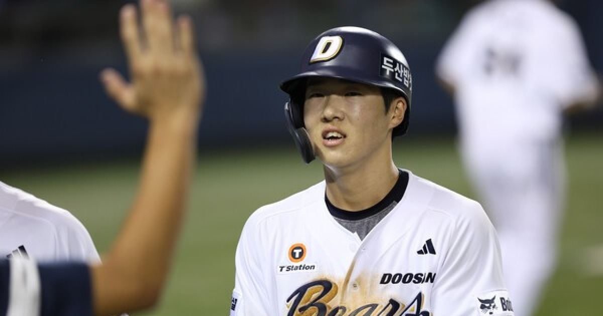 '부진 끝 2군행→9월 출루율 4할' 반전 쓰고 FA, 신임 감독은 "계약 바람"…두산 도루왕은 어떤 대접 받을까