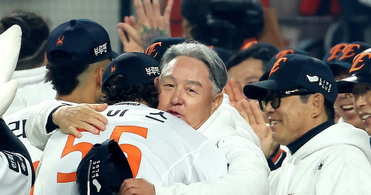 김경문 한화 감독 "폰세 호투가 승인…문동주, 한국시리즈 선발"