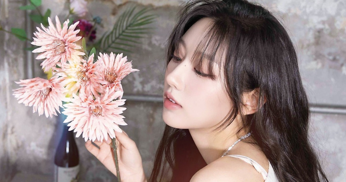러블리즈 정예인, 첫 단독 콘서트 전석 매진…포스터 추가 공개