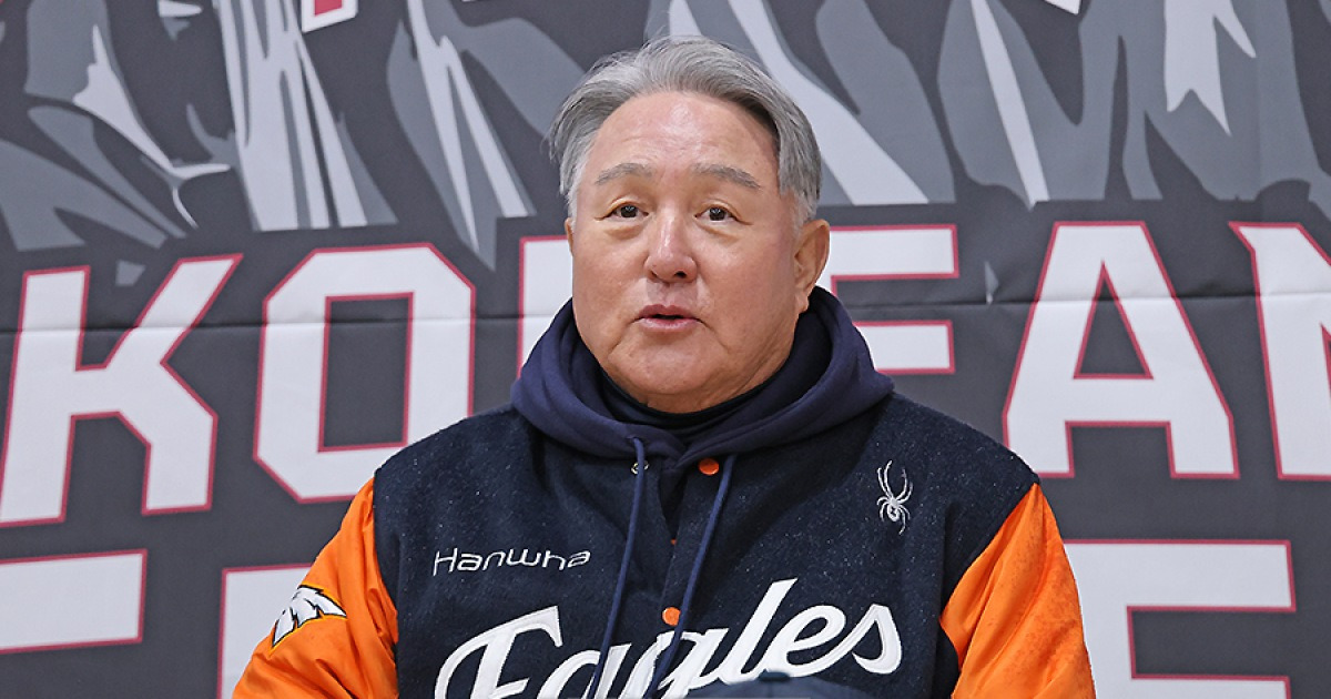 안타 개수는 똑같았는데…'1차전 완패' 김경문 감독 "많은 볼넷→실점 아쉬워, 2차전은 다를 것"