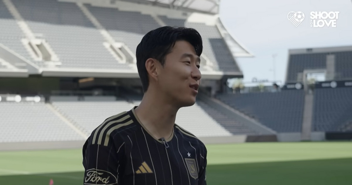 “괜찮은 거 맞아요? 왜 자꾸 괴롭혀요” SON도 걱정했다…팬들 위해 고통 참은 ‘韓 축구 전설’ 박지성, 2층 올라가는 것도 버거울 정도