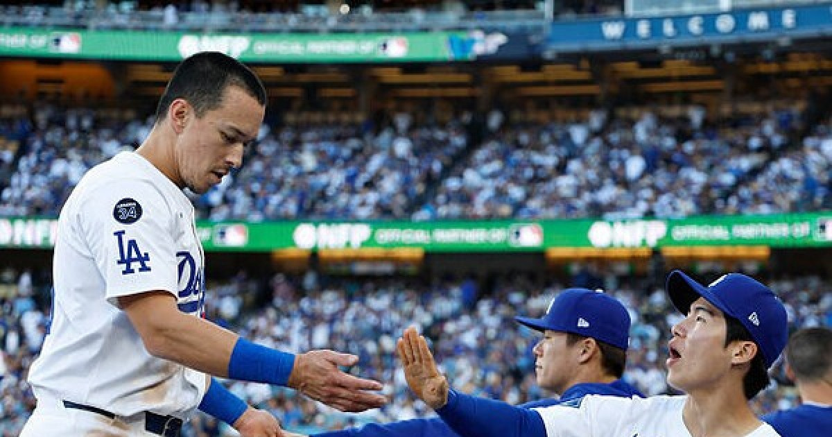 '아뿔싸' 한국 대표팀 선수가 월드시리즈에서 역적이 되다니...말도 안되는 실수→역전 3점 홈런, 다저스, 토론토에 2-4로 밀린다