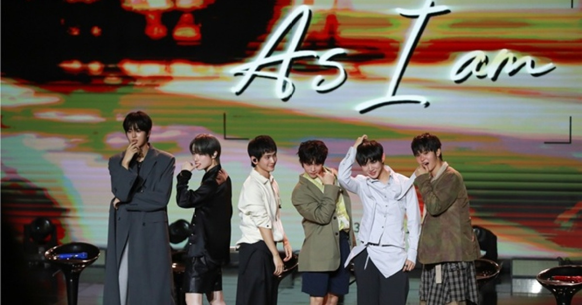 템페스트, 'As I am' 컴백 쇼케이스 성료…'In The Dark' 최초 공개