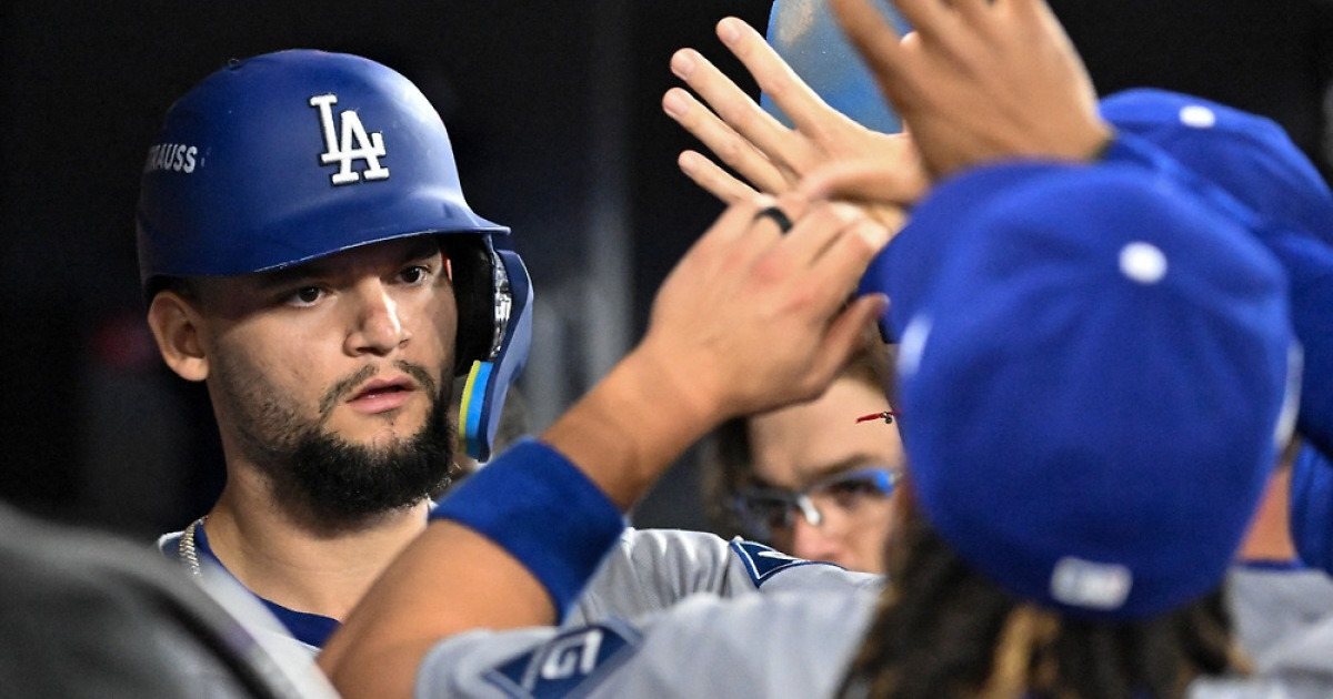 '8푼3리'는 오늘도 선발출전합니다, '9번 앤디 파헤스 중견수'로 떡하니...이 정도면 로버츠의 '애제자'