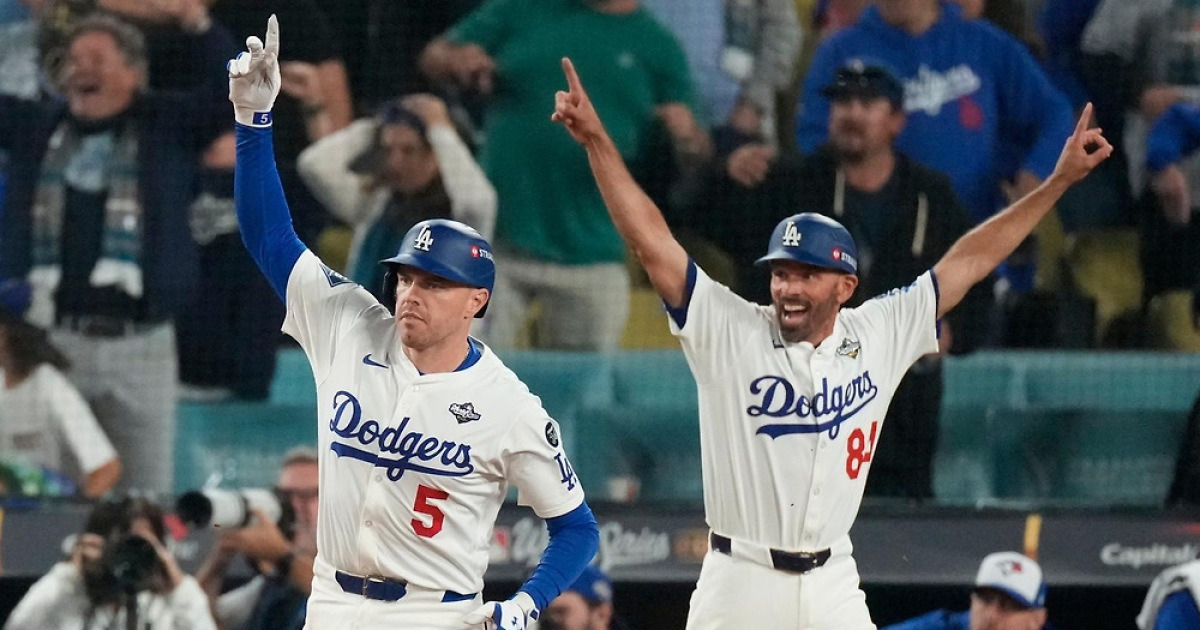 18회 연장 혈투 ‘끝내기 홈런’… 프리먼, 다저스 구했다