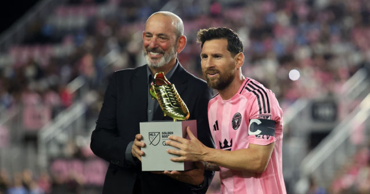 '발롱도르만 8회' GOAT 메시, "개인 상에 매몰되어서는 안 된다"