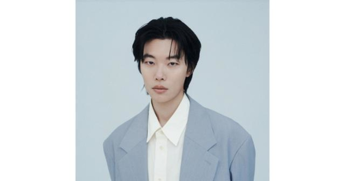 류준열, '응팔' 10주년 촬영 마쳤다… 라미란·안재홍과 재회