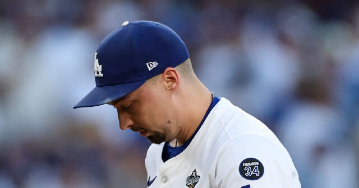 '2586억' 에이스 또 박살…3승 ERA 0.86→5이닝 5실점→6⅔이닝 5실점, 다저스 WS 2연패 '초비상'