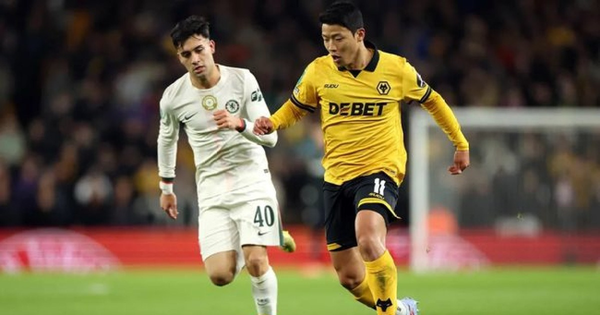 '무무패패패' 울버햄튼, 황희찬 1호 도움에도 또 졌다...'7골 난타전' 첼시에 3-4 패배→EFL컵 16강 탈락