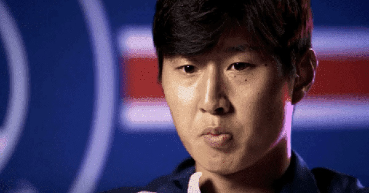 "접촉 순간 팔꿈치 90도로 꺾였다" 이강인 결국 반칙 맞았다...논란의 5분 VAR 판독→핸드볼 파울, 정심 발표 "먼저 얼굴 맞아도 면책 안 돼"