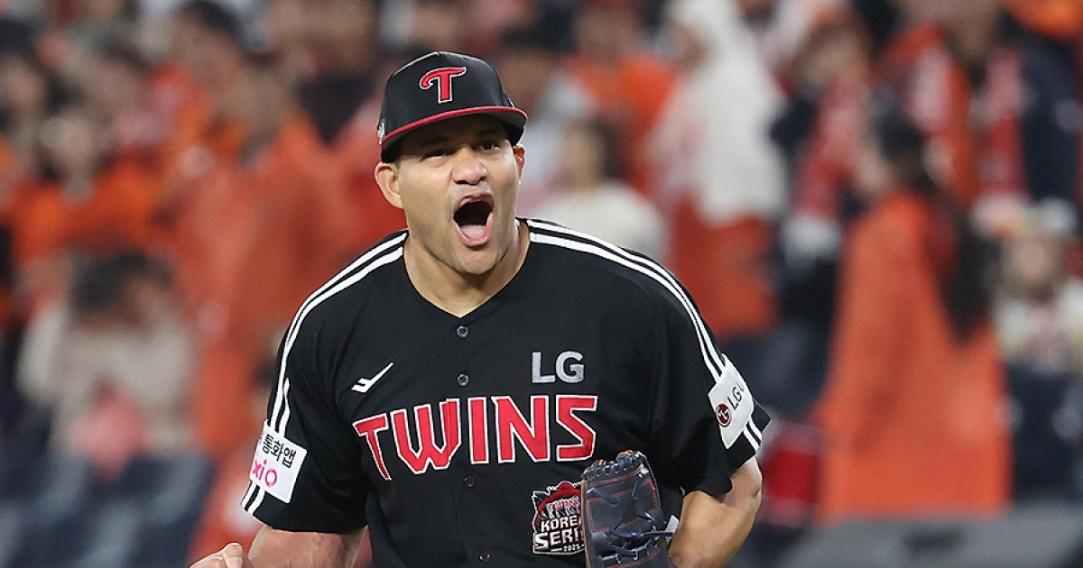 이 날씨에 반팔 투혼이라니, 옆구리 담 진짜 다 털었다 치리노스 6이닝 99구 1실점