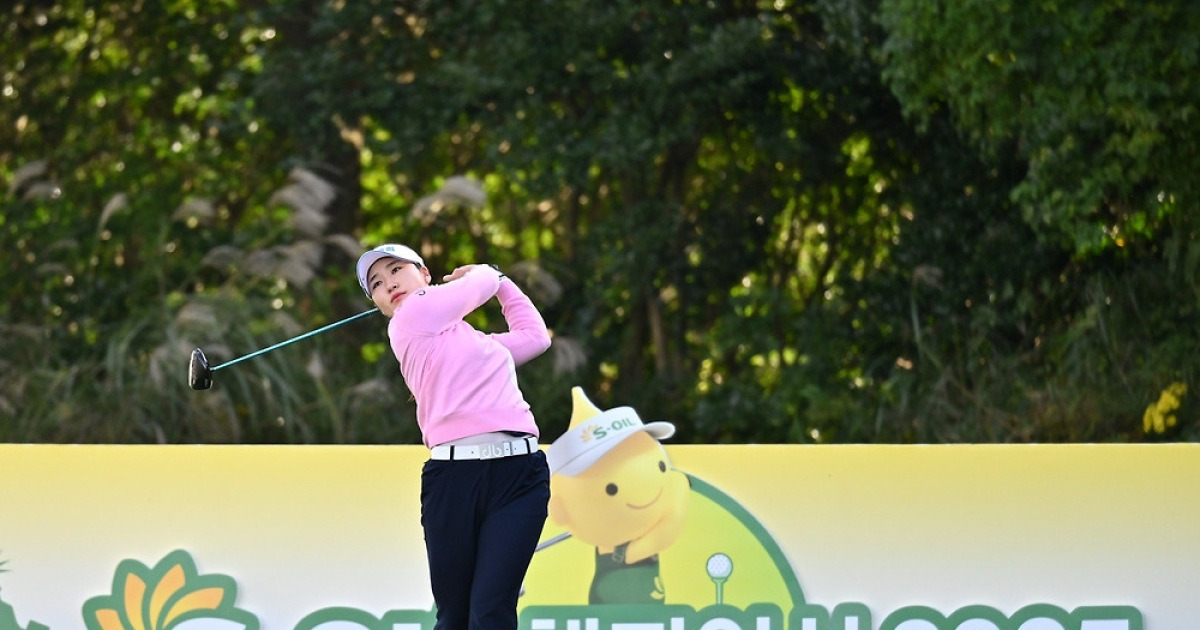 최가빈, KLPGA 투어 에쓰오일 챔피언십 1R 7언더파 선두